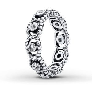Pandora "Her Majesty" Ring